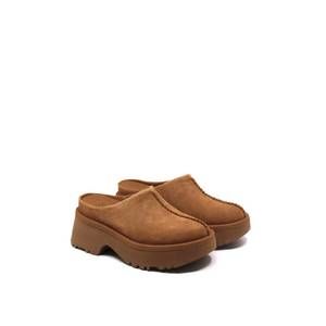 NEW UGG women's new heights clog in chestnut